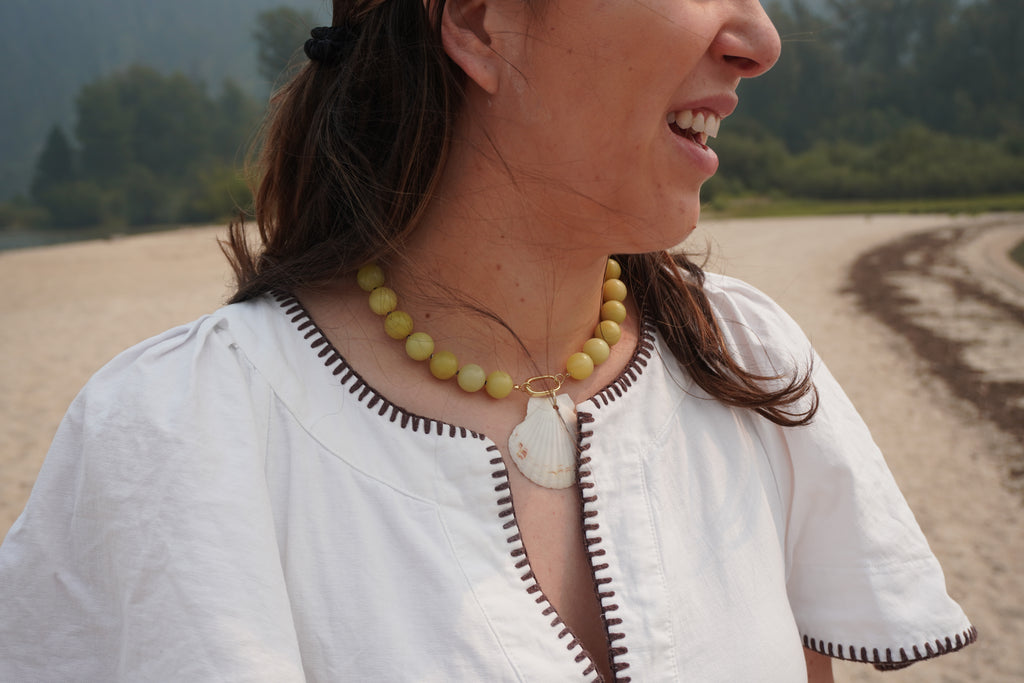 Citron jade jumbo gemstone necklace